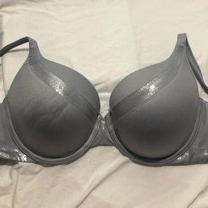 Body by Victoria full coverage bra. New with tags